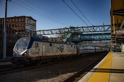 Amtrak service resumes from Philadelphia to New Haven .